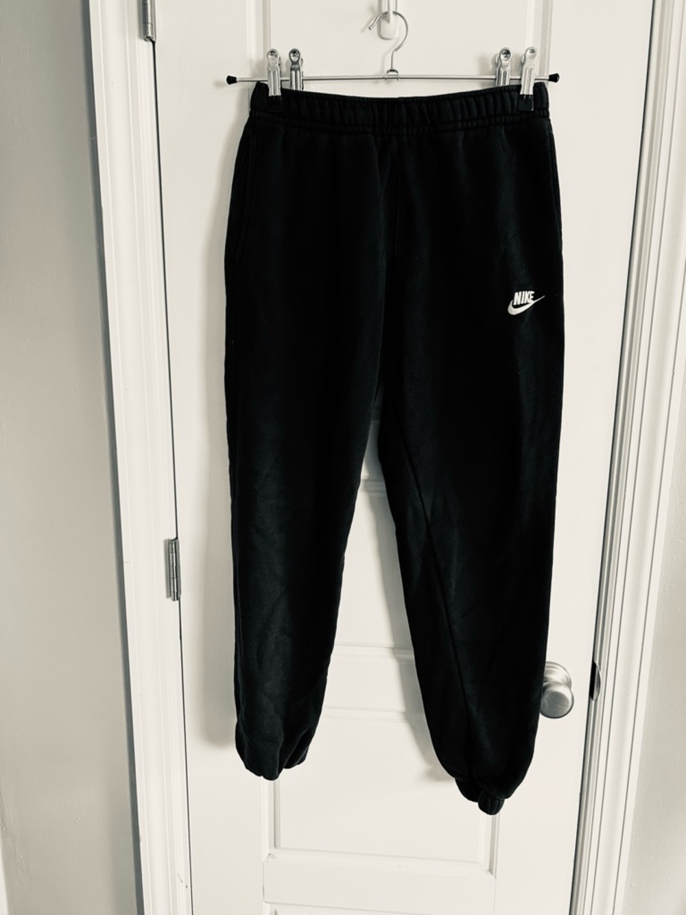 Nike Men’s Black Sportswear Club Fleece Joggers Size S Snap Back Pocket